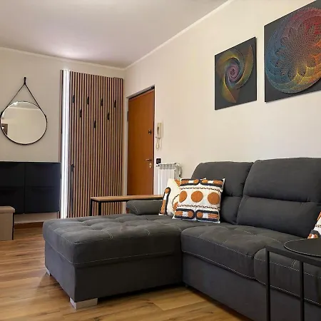 Apartament Gardaland & With Parking Space Cavalcaselle