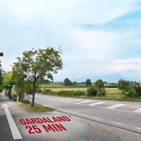 Gardaland & With Parking Space Cavalcaselle